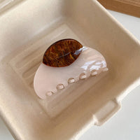 ELEGANT AND STYLISH WOOD GRAIN HAIRPIN