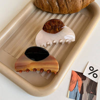 ELEGANT AND STYLISH WOOD GRAIN HAIRPIN