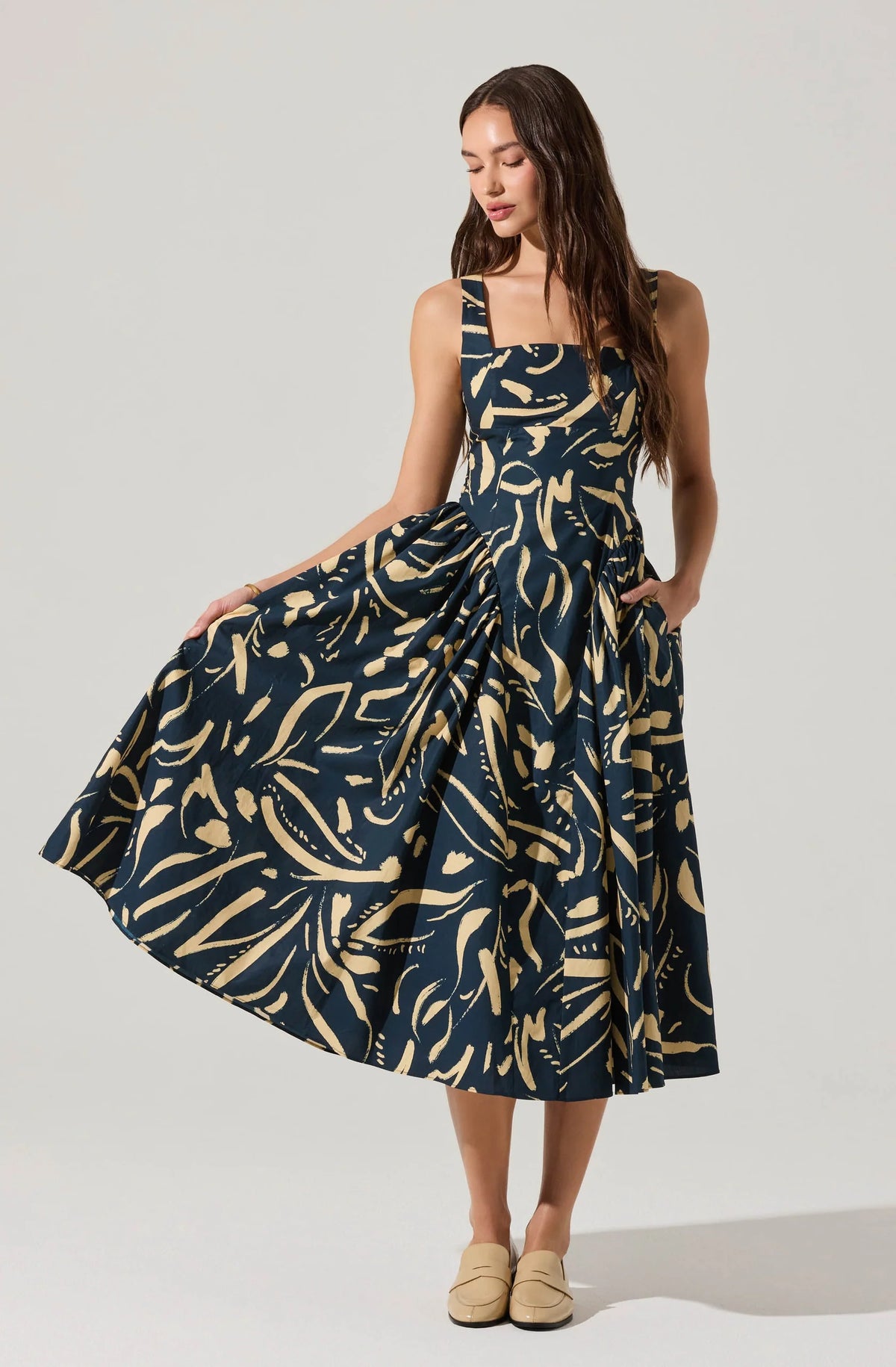 Vinya Dress