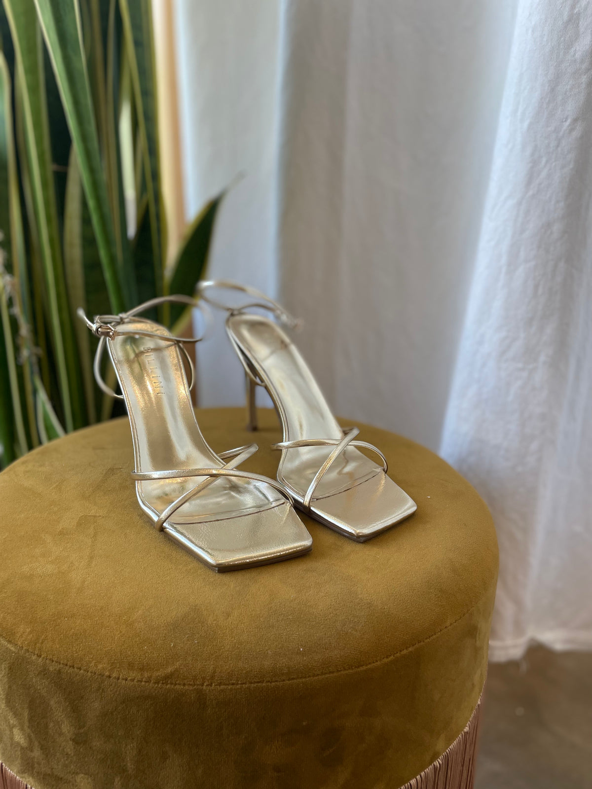 Esra Gold Metallic Heel