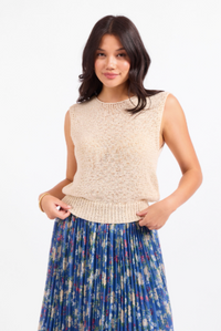 Warm Gesture Vest