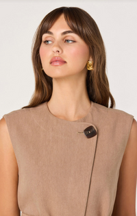 Darrien Vest