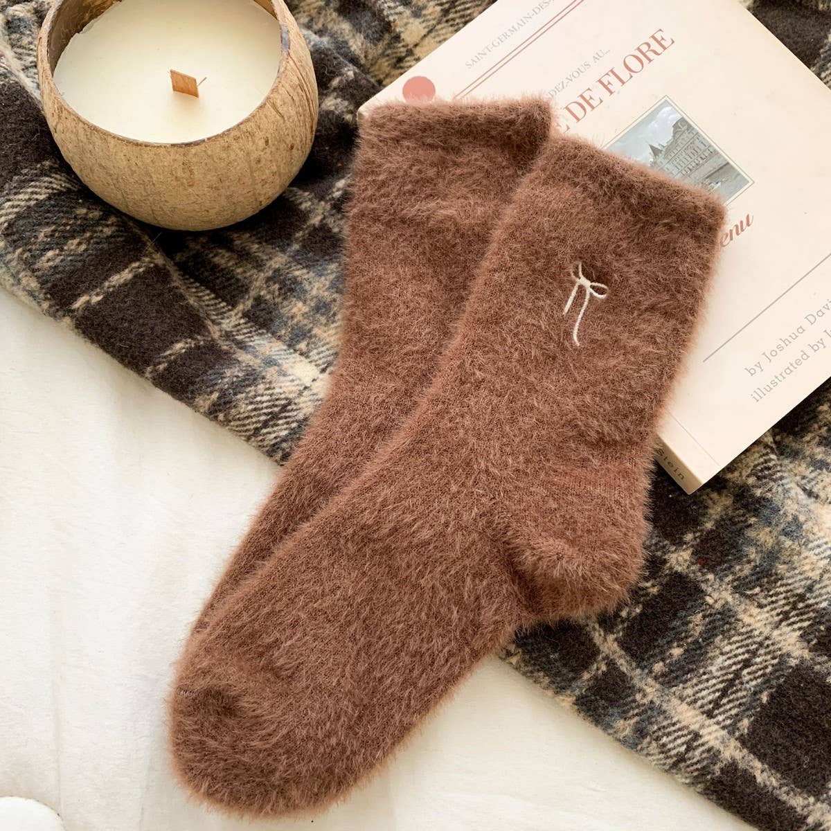 Bow Embroidery Thick Socks